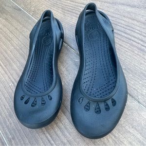 Crocs Slip On Sling Back Shoes Sz 7 Black Flats Ballet Sandals